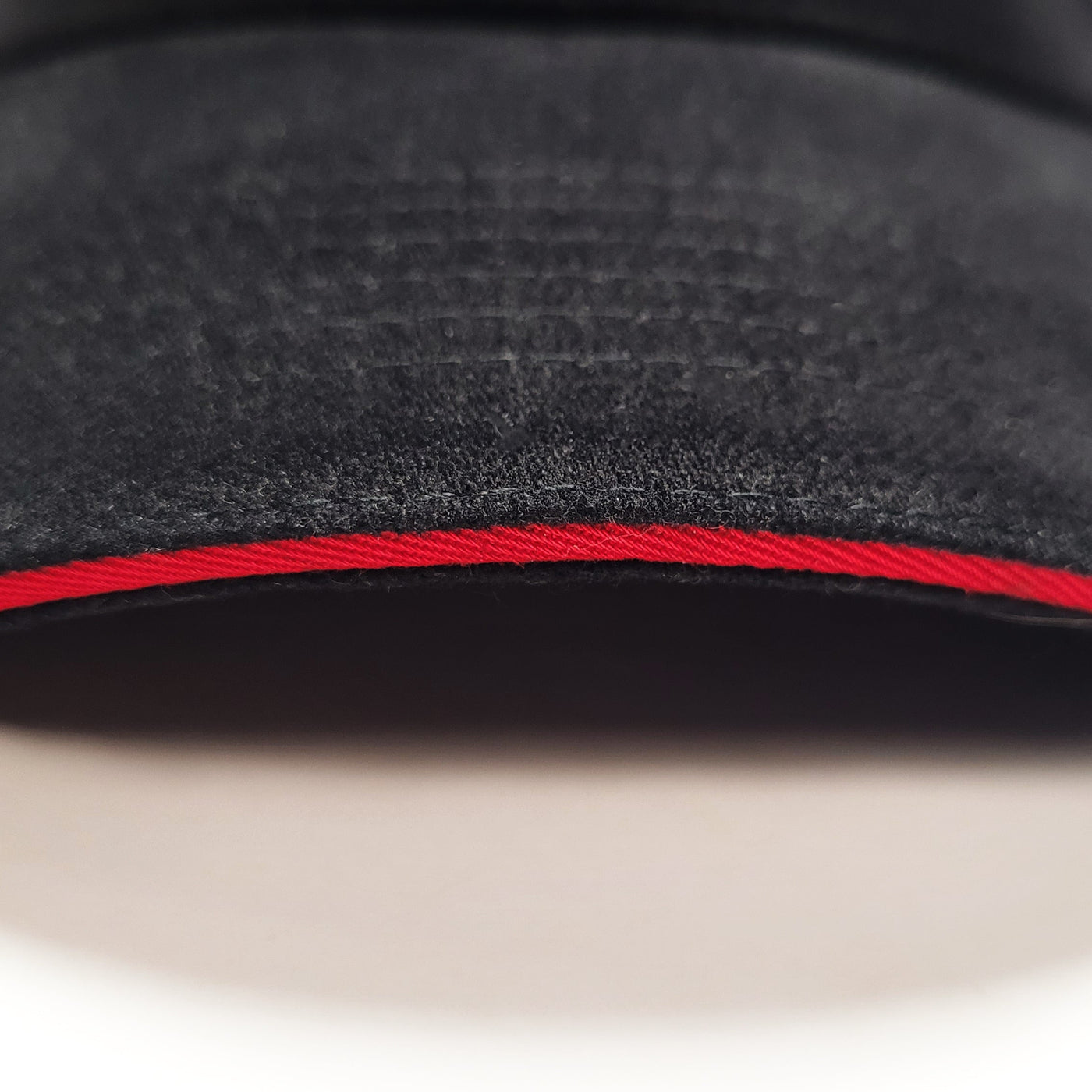 NO. 31 V-SERIES.R HAT